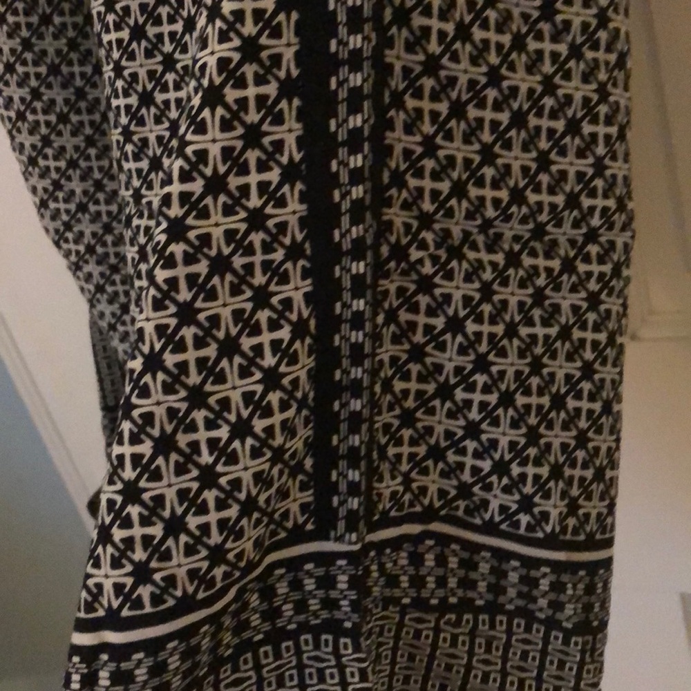 Max Studio Drawstring Crop Pants - Picture 4 of 4